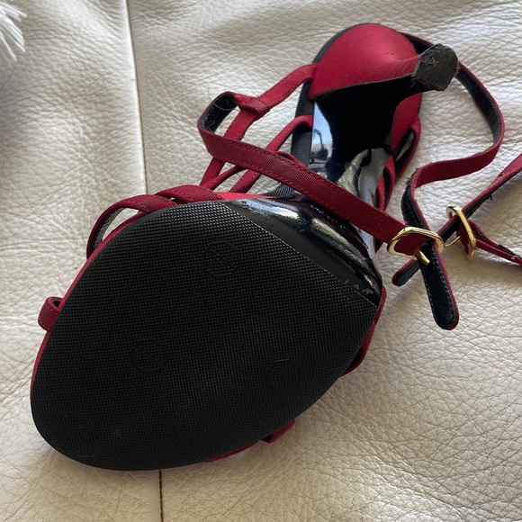 Red Dolce and Gabbana Heels Size 39.5 - Picture 6 of 14